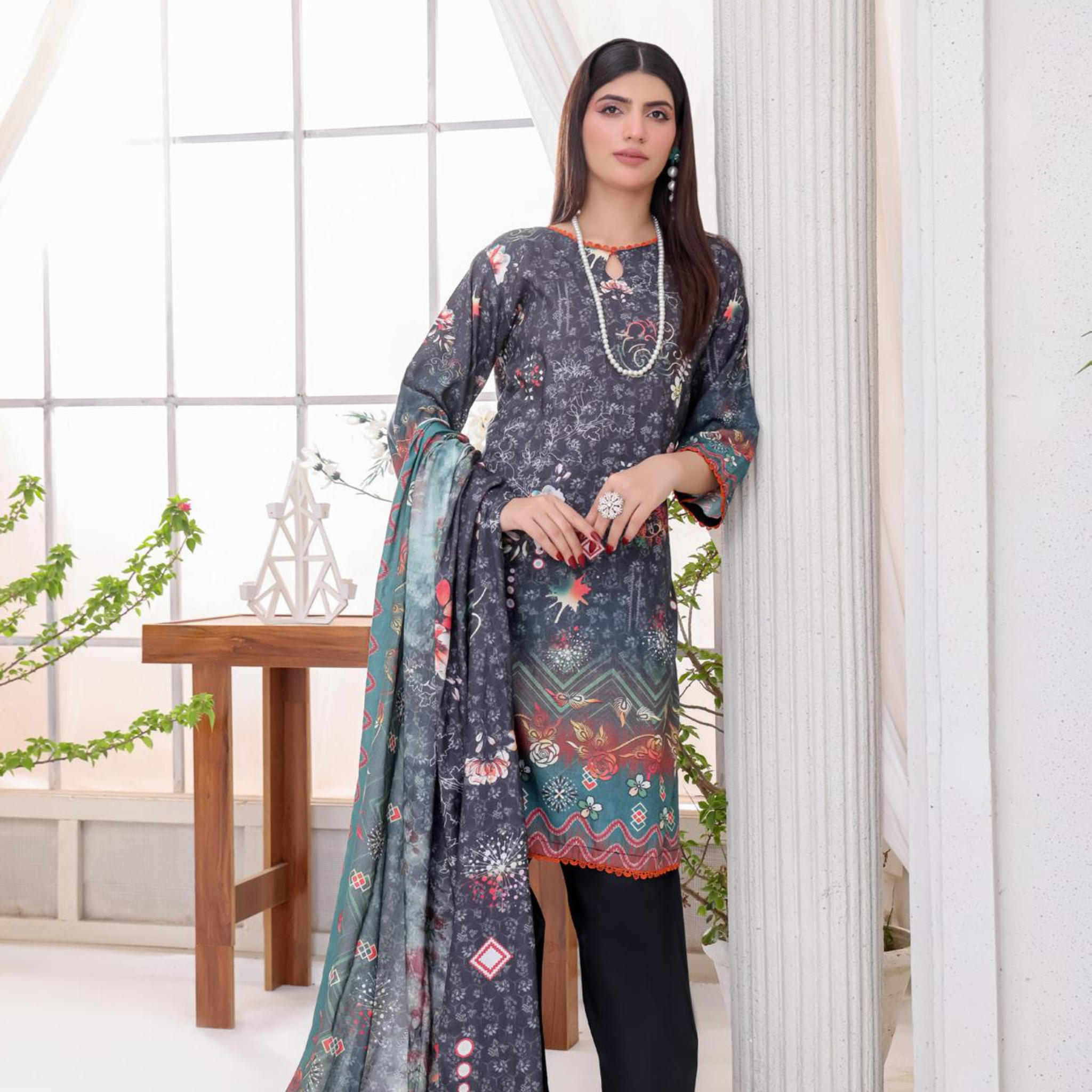 Khaadi  – Article 2